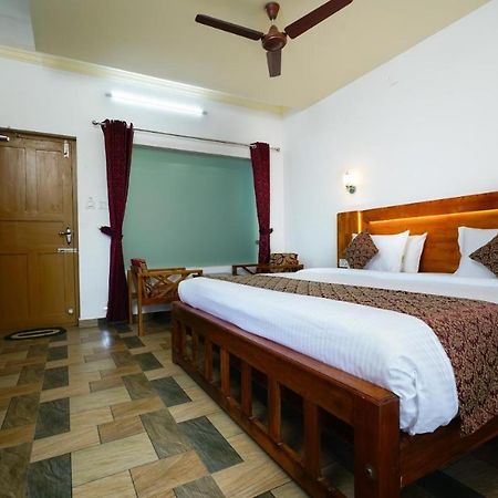 Lime Light Resort Munnar Esterno foto